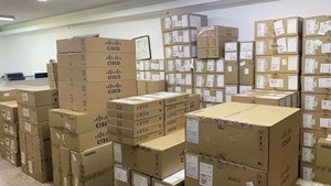 Original C9200L-24T-4G-A C9200 Series Enterprise <b>Switch</b> 24-Port With 4x1G Fixed Uplink Gigabit <b>Ethernet</b> Network Network <b>Switch</b> - Product Image 5