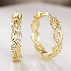 Nuovi gioielli tridimensionali da sposa di Cao Shi, orecchini dal design ondulato alla francese, gioielli dall'aspetto elegante. - Product Image 5