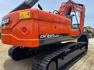 Excavadora usada Doosan DX225 de Corea del Sur, barata y de gran demanda, fabricada en Corea con alta calidad, de segunda mano. - Product Image 5