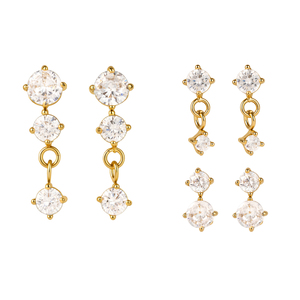 Ensemble de boucles <span class=keywords><strong>d</strong></span>'oreilles J&<span class=keywords><strong>D</strong></span> Jewelry plaquées or 18 carats avec zircone, <span class=keywords><strong>3</strong></span> paires par carte, boucles <span class=keywords><strong>d</strong></span>'oreilles pendantes en acier inoxydable imperméable pour femmes - Product Image 1