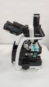 Microscope biologique trinoculaire Ei avec éclairage LED, grossissement 40x-1000x, pour usage en laboratoire - Product Image 3
