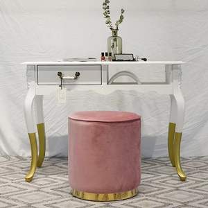 Madam Center Nail Technician's Luxury Modern Manicure Station Set Escritorio completo <span class=keywords><strong>de</strong></span> madera y hierro para salón <span class=keywords><strong>de</strong></span> spa <span class=keywords><strong>de</strong></span> <span class=keywords><strong>uñas</strong></span> para sala <span class=keywords><strong>de</strong></span> estar - Product Image 2