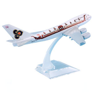 Sıcak satış 16cm 1/400 tay Airways ejderha tekne B747-400 dekoratif Model - Product Image 5