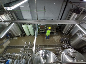 ציוד מערכת RO טיפול במים מתקני התפלה ניידים RO ציוד לטיפול במים למבשלה - Product Image 4