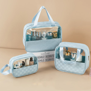 Pochette de toilette de voyage en PVC PU cuir givré imperméable avec logo personnalisé rose pour le maquillage - Product Image 2