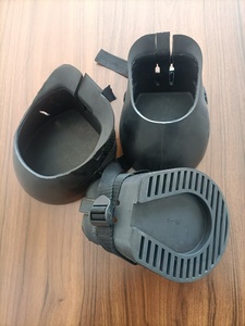 Protezioni in Gomma per Zoccoli di Cavallo, Disponibili in Quattro Misure - Product Image 3