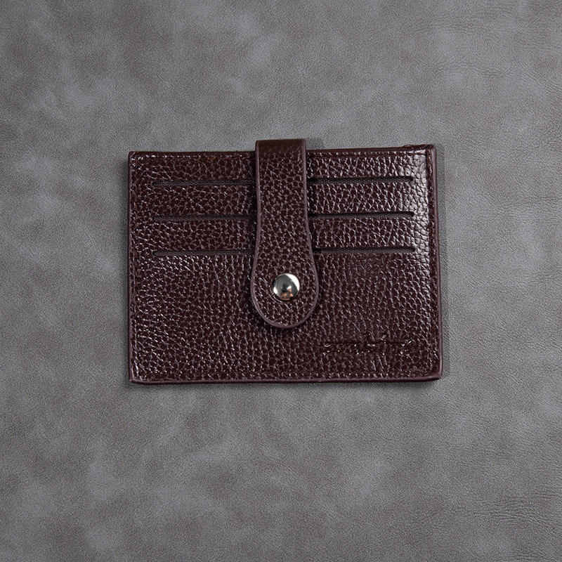 สีน้ำตาลเข้ม