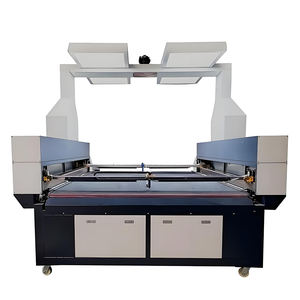 Machine de découpe laser pour vêtements de sport imprimés numériquement, nouvelle génération de roulements à billes, IA pour badges, dentelle, rideaux, tissus de maillots de bain - Product Image 3
