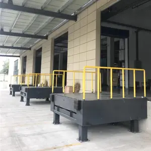 Yükleme haznesi tesviye makinesi 12 ton hidrolik güç depo kamyon kaldırma ekipmanları otomatik forklift yükleme rampası