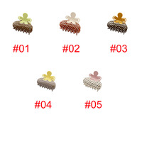 Pince à cheveux en acrylique à pois fraise, vente en gros, mignonne, motif fruit, pour femmes et filles, pince requin, nouvelle arrivée, accessoires capillaires pour usage quotidien