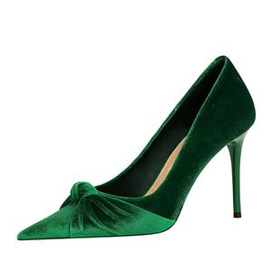 green emerald velvet dress Paul Parkman Men's Goodyear Welted Wingtip Oxfords in Blue & Brown main image 0