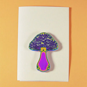 Venta al por mayor de insignia de esmalte de metal personalizado lindo de alta calidad hongo Arco Iris chapado suave Pin de solapa fabricante - Product Image 1