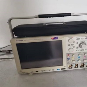 Nuevo Osciloscopio Portátil de Doble Canal de Alta Precisión Rohde & Schwarz RTH1002 con Soporte Multivoltaje y 1 Año de Garantía - Product Image 5