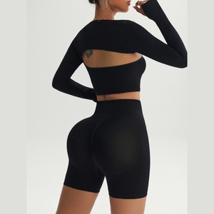 Ensemble <span class=keywords><strong>de</strong></span> <span class=keywords><strong>sport</strong></span> deux pièces pour femmes avec logo personnalisé, hauts courts à manches longues pour le <span class=keywords><strong>sport</strong></span>, shorts <span class=keywords><strong>de</strong></span> yoga à effet push-up, taille haute, pour la <span class=keywords><strong>salle</strong></span> <span class=keywords><strong>de</strong></span> <span class=keywords><strong>sport</strong></span> et l'entraînement - Product Image 2