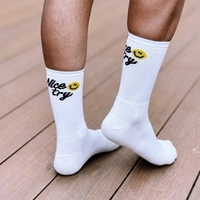 Chaussettes de course à pied personnalisées respirantes Cycle Basketball Chaussettes d'équipage personnalisées pour la randonnée Chaussettes de compression Échantillon de course à pied Marathon