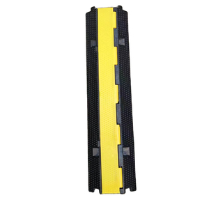 Couvercle de fil électrique en caoutchouc recyclé durable 900x500*50mm 13kg 5 canaux protecteur bosse vitesse bosse câble rampe route utilisation plastique - Product Image 4