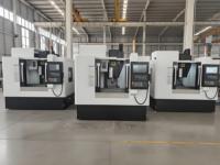Centro de Mecanizado Vertical Industrial VMC640, 24T ATC BT40, Fresadora CNC para Mecanizado de Acero, Aluminio y Cobre