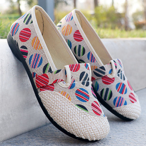 Seaside Heritage Summer Slip-On Flats Arch-Ease Tech Tendencia de moda con punta cerrada para Boardwalk Wear - Product Image 6