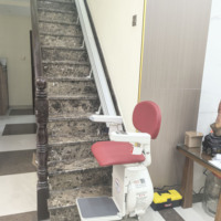 Ascenseur domestique pour villa, pour personnes âgées, avec mécanisme d'auto-verrouillage, ceinture de sécurité, construction en acier au carbone, utilisation facile