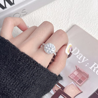 Runder CZ Halo-Ring für Damen Kubischer Zirkonia Verlobungsring Baguette-Kanal Solitär 18K Vergoldete Ringe Schmuck Geschenk