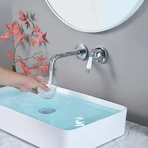 Rubinetto Moderno Ecologico a Parete per Lavabo, Finitura Cromata, Monocomando, 2 Fori, Accessorio per Bagno - Product Image 3