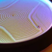 Robot de Peinture au Sable Automatique Miniature, Lampe de Nuit LED RGB Intelligente Simple à Alimentation CC, Ornement de Bureau DIY, Cadeau Technologique Créatif pour la Maison et la Chambre