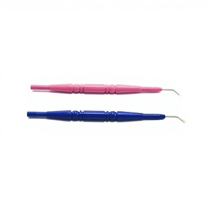 Outil métallique pour rehaussement de cils avec finition argentée et dorée, outil isolateur pour cils avec logo et emballage personnalisés - Product Image 6