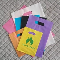 Vente en gros Sacs en plastique avec logo de marque propre Sac T-shirts durable Promotion au détail Sacs à provisions
