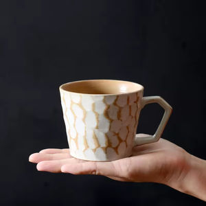 แก้วกาแฟเซรามิกเคลือบลายการ์ตูนทันสมัย - ปรับแต่งสีและโลโก้ได้ เหมาะเป็นของขวัญสำหรับงานปาร์ตี้ ใช้ในออฟฟิศได้ ความจุ 301-400 มล. - Product Image 4