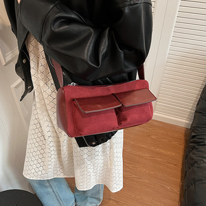 Niche daim multi-poches sac à bandoulière femme élégant et chic - Product Image 1