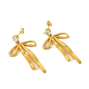 ต่างหูแบบโบว์ 18K ทอง ไทเทเนียม สตีล สร้อยคอ ชุดเครื่องประดับของขวัญสำหรับผู้หญิง TE6839-G - Product Image 5