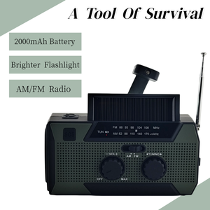 Radio solaire de secours pour nomades numériques 2000 mAh avec USB-C pour la communication et la sécurité en cas d'urgence en camping-car - Product Image 2