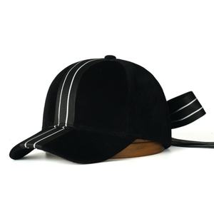 Gorra de Béisbol Deportiva de Sarga Lisa de Color Sólido Neutro al por Mayor con Bordado 3D, Ajustable, de Algodón, con Lazo, Personalizable - Product Image 1