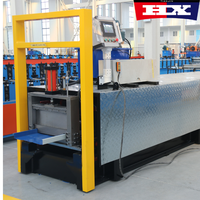 Machine de formage à froid HX à joint debout Kr24 réglable pour toitures et murs en acier coloré, épaisseur de laminage 0,3-1 mm