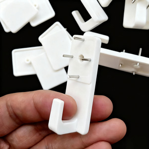 White Plastic <b>Wall</b> <b>Hook</b> Rectangle Shape Removable Clip On <b>Hook</b> For Clothes Bags Artwork Storage Minimalist Design - Product Image 1