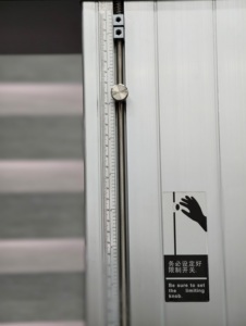 Machine d'essai <span class=keywords><strong>de</strong></span> matériaux 300 kN, précision <span class=keywords><strong>de</strong></span> classe 0,5, pour l'acier <span class=keywords><strong>de</strong></span> construction, les barres d'armature et les laboratoires <span class=keywords><strong>de</strong></span> contrôle qualité industriels - Product Image 3