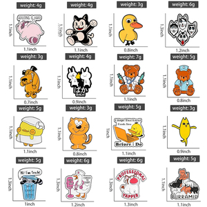 Broches de esmalte de dibujos animados de comedia, bonitos broches de anime de perro, gato, pato, doctor, oso, insignias para ropa, joyería, regalos para amigos - Product Image 1