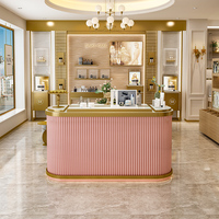 Comptoir et vitrine d'îlot de présentation avec éclairage LED, présentoir multi-niveaux pour cosmétiques et produits pour les ongles, forme octogonale moderne