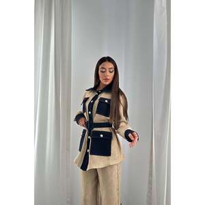 Ensemble chemise et pantalon en velours côtelé jaune pour femme Elisa Fashion, style décontracté avec détails de poches - Product Image 4