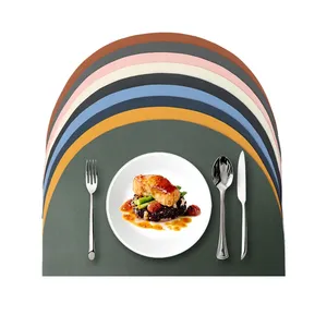 Set de table rectangulaire en cuir PU, 42x28cm, moderne, antidérapant, imperméable, résistant à l'huile, pour la décoration de la maison - Product Image 1