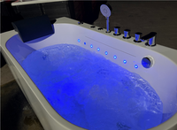 Baignoire autoportante de luxe en acrylique intelligente pour appartement/villa, capacité 1 personne, multifonctionnelle avec cascade et remous.