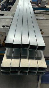 Tuyau en acier creux <span class=keywords><strong>noir</strong></span> conforme à la norme ASTM 2x2 pouces pour la construction et l'ingénierie des clôtures - Product Image 3