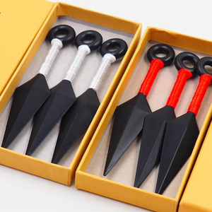 Set di 3 pezzi di gioielli con spada Kunai Anime giapponesi con confezione in scatola - Product Image 3