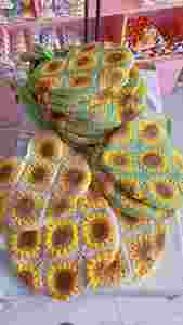 Sac de marché d'été fait main, pochette tournesol, sac de plage essentiel, sac de loisirs et de vacances Amigurumi, sac de courses pour femme, sac Granny Square - Product Image 5