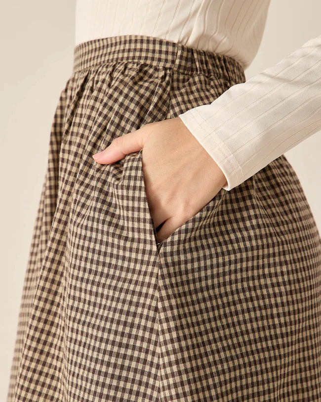 สีน้ำตาล