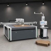 Machine de découpe CNC à alimentation automatique par vibromoteur pour la découpe de boîtes en carton