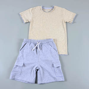 Vente en gros enfants respirant <span class=keywords><strong>100</strong></span> coton manches courtes hauts shorts couleur unie beige gris ensemble d'été pour garçons - Product Image 3