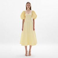 Nouvelle Robe Midi Femme Jaune Pâle à Col Carré, Bustier Ajusté, Manches Bouffantes Froncées, Coupe Évasée, Personnalisable, Vente en Gros