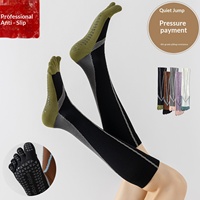 Chaussettes de yoga et de Pilates professionnelles pour femmes - Chaussettes tricotées antidérapantes mi-mollet ODM pour le cyclisme, la course à pied, le sport et le fitness, à cinq doigts