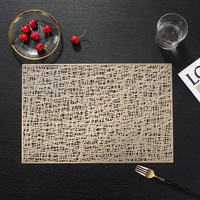 Ensemble de sets de table rectangulaires en PVC, design classique métallique, écologiques, texture tressée, résistants à la chaleur, or et argent